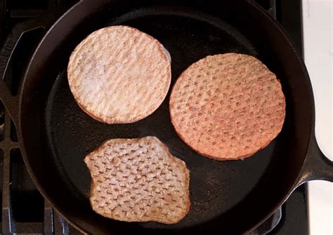 Sizzling To Perfection: 3 Simple Steps To Cook Restaurant-Quality Patties On Your Stovetop