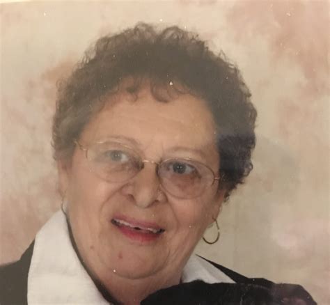 Wanda Lavahn Collier | Nalley-Pickle & Welch Funeral Home & Crematory
