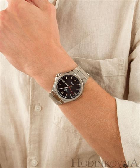Edifice EFB-108D-1AVUEF Momentum Slim Sapphire - Hodinky • Hodinkovna.cz