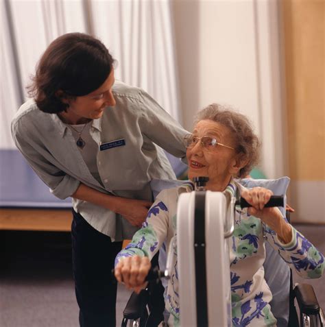 20 Simple Home Exercises For Seniors | Bella Vista San Diego, CA