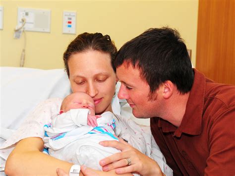 Labour & birth videos - BabyCentre UK