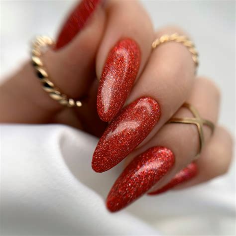 Красный светоотражающий гипоаллергенный гель-лак «Glitz» от Mystique ...