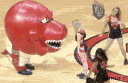 Hilarious Dirty GIFs: The Rise and Fall of a Viral Sensation? - y4c3isn