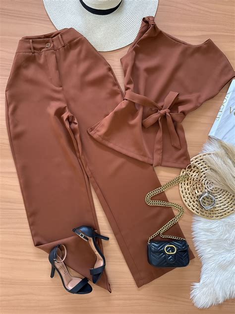 Conjunto De Blusa E Calça - Conjunto Calça e Blusa Milena Caramelo - Look Elegante e Confortável ...