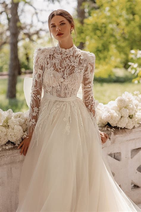 A Line Lace Wedding Dress With Sleeves