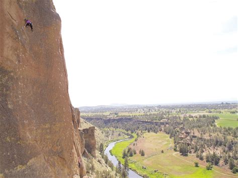 climbing smith rock     wonders  oregon