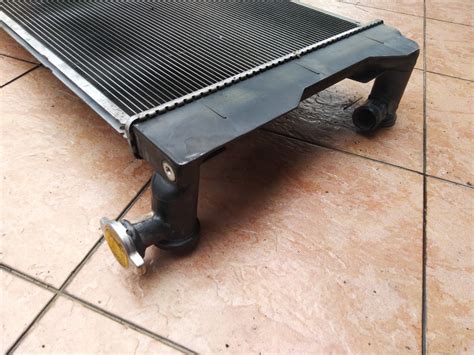 Toyota wish 1.8 zge20/zre142/zze142/zze142 penyambung paip radiator