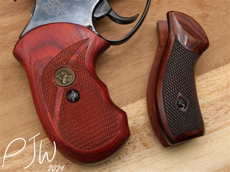 roscoe grips primer peak