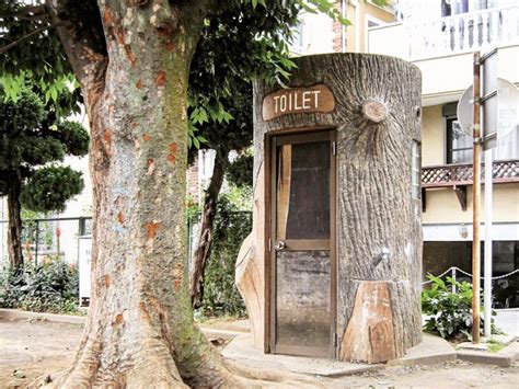 Artistic Japanese Toilets Are the Star of This Instagram Account