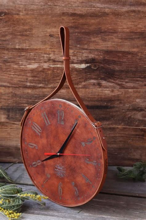 Кожаные часы. | Artigianato in pelle, Borse da spalla, Porta orologi