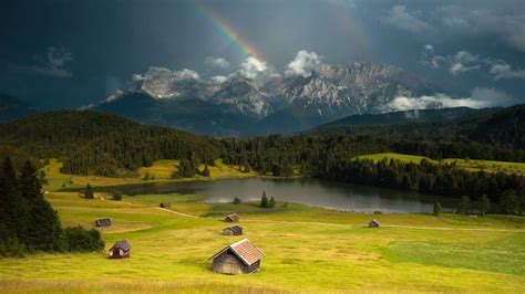 Desktop Wallpaper HD Free Download