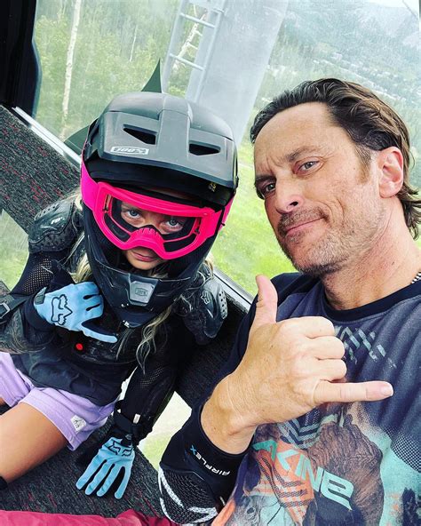 Oliver Hudson, Erinn Bartlett’s Family Album With 3 Children: Photos