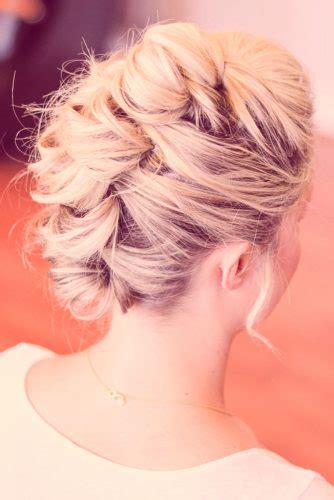 Pretty Short Hair Updos You’ll Want to Wear to the Next Party