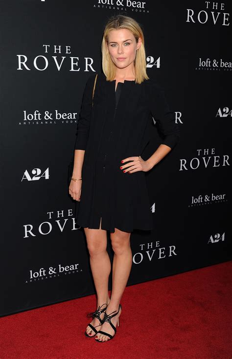 Rachael Taylor's Feet