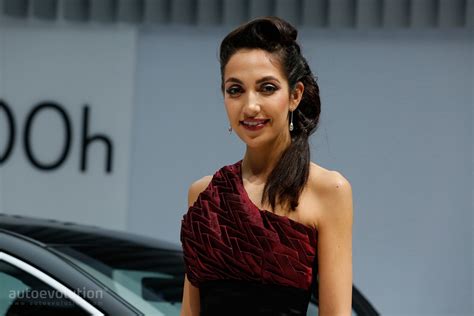 Girls at the 2017 Geneva Motor Show - autoevolution