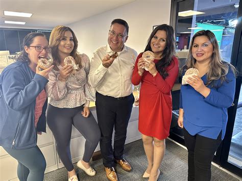 Tairy Ynoa on Twitter: "Happy National Donut Day🍩! Feliz Día Nacional