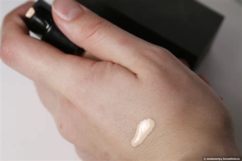 Тональный крем Burberry Velvet Foundation Trench Long wear fluid ...