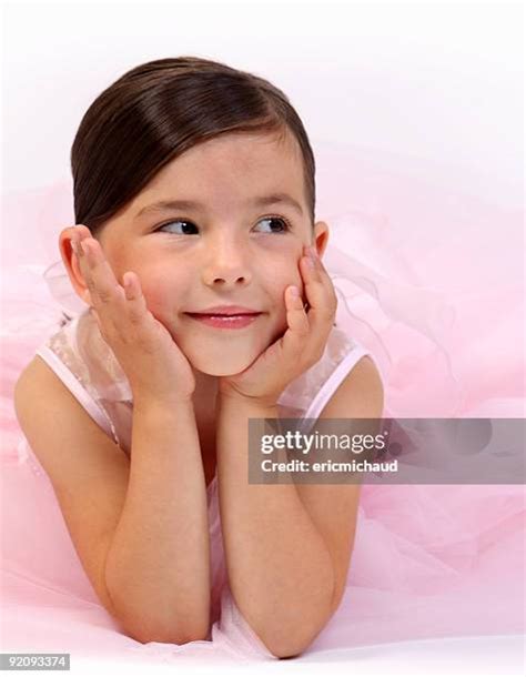 Dancer Face Photos and Premium High Res Pictures - Getty Images