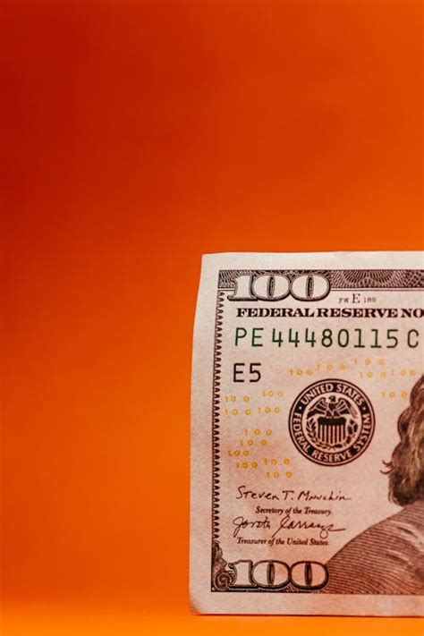 Close-Up Shot of a Dollar Bill · Free Stock Photo