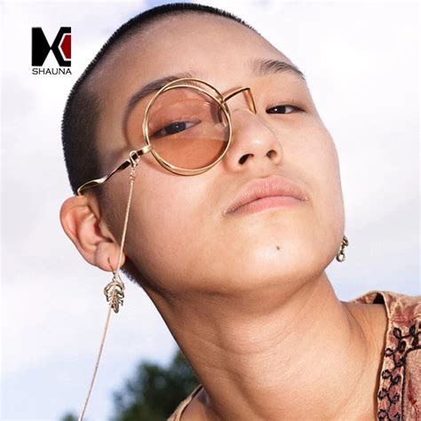 How To Wear A Monocle Chain