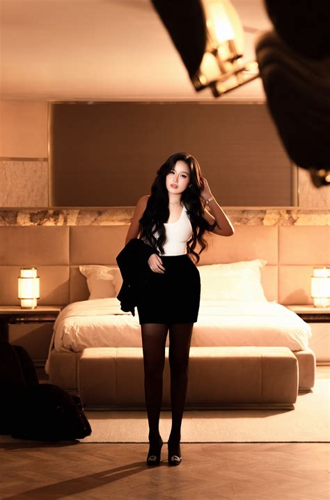 mai phuong thuy quyen ru don tuoi  sau  nam dang quang hoa hau viet nam