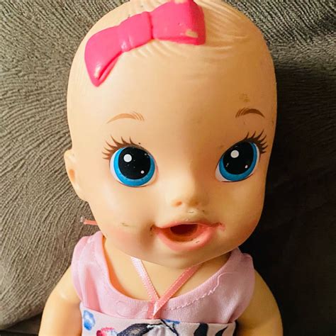 Bebe Alive Que Faz Xixi - Baby Alive Que Bebê Água e Faz Xixi | Pelúcia Baby Usado 77347888 | enjoei