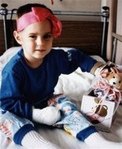 Lone survivor of 1987 plane crash, then 4, tells her story 26 years