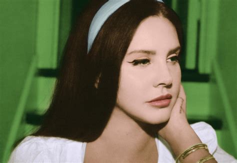 Lana Del Rey: ”Did you know that there’s a tunnel under Ocean Blvd ...