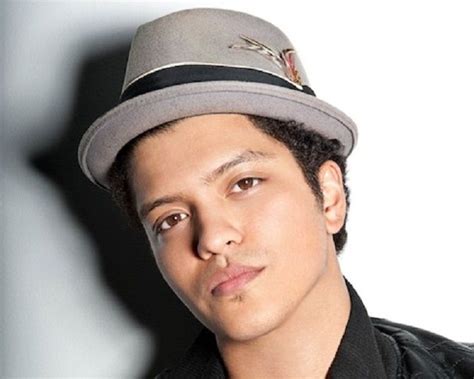 Bruno Mars - Biography & Pictures | ChordCAFE