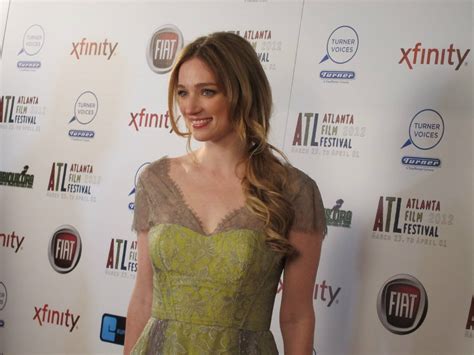 Kristen Connolly : r/gentlemanboners