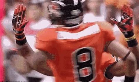 horns down oregon state gifs gif – Trending GIF on GifVif