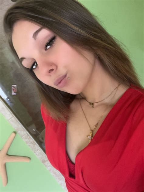 Em Marie (@only.marie19) • Instagram photos and videos