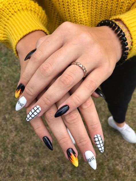 Pin de Анастасия en Маник | Manicura de uñas, Uñas postizas de gel ...