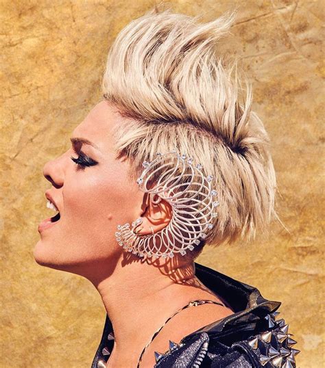 24+ Pink Singer Hairstyles - Hairstyle Catalog