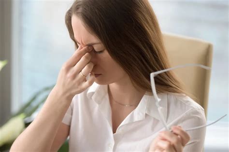 LASIK Risks: A Comprehensive Guide | Discover Vision