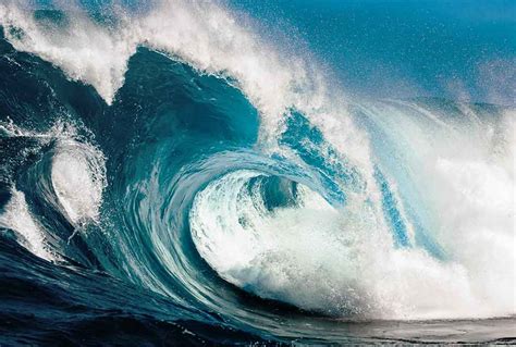 What Causes Ocean Waves? - Malibu Makos Surf Club