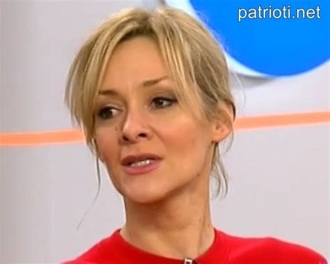 Днес е родена българската състезателка по фигурно пързаляне Албена ...