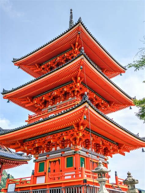 Explore The Top 7 Iconic Buildings In Japan | Kolo Magazine