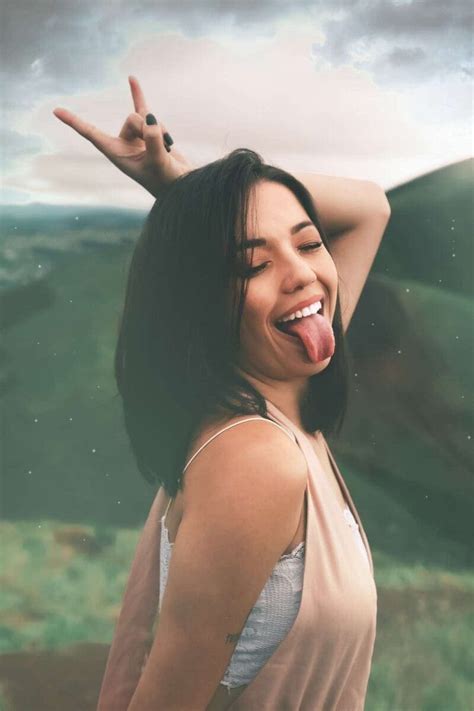 What Does It Mean To Be Manic? 10 Key Signs Explained