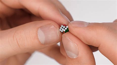 САМЫЙ МАЛЕНЬКИЙ КУБИК РУБИКА В МИРЕ | Nano cube - YouTube