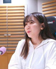 Rira ikuta on Pinterest