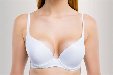 Brust – Saar Mosel Klinik – Plastische und Ästhetische Chirurgie
