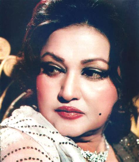 Noor Jehan's 14th Death Anniversary Today - Arts & Entertainment Images