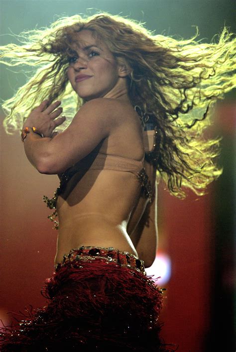 File:Shakira - Rock in Rio 2008 02.jpg - Wikipedia, the free encyclopedia