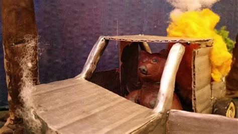 медведь в горящей машине stop motion animation - YouTube