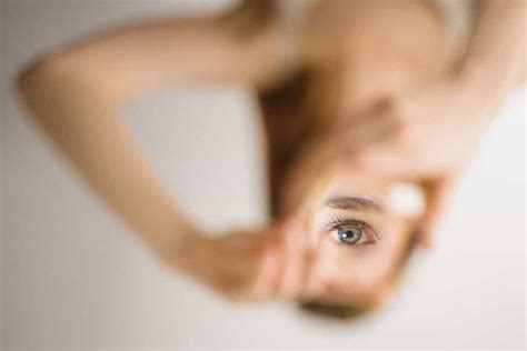 How to Become Clairvoyant: 9 Steps to Improve Abilities