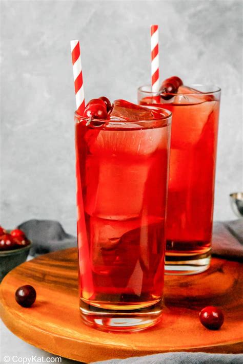 Cóctel Ruby Tuesday Killer Kool Aid - los cupcakes de jujo