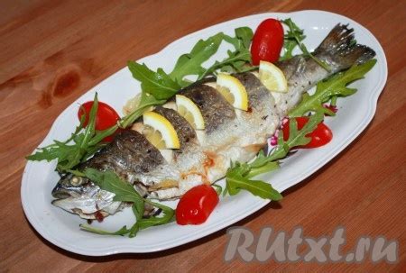Радужная форель, запечённая в духовке с ароматными травами и лимоном: 4 ...