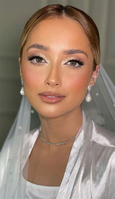 50 Romantic Wedding Makeup Ideas : Sugar Brown Hair + Hazel Eyes ...