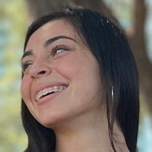 Mirandah Marie - Age, Family, Bio | Famous Birthdays